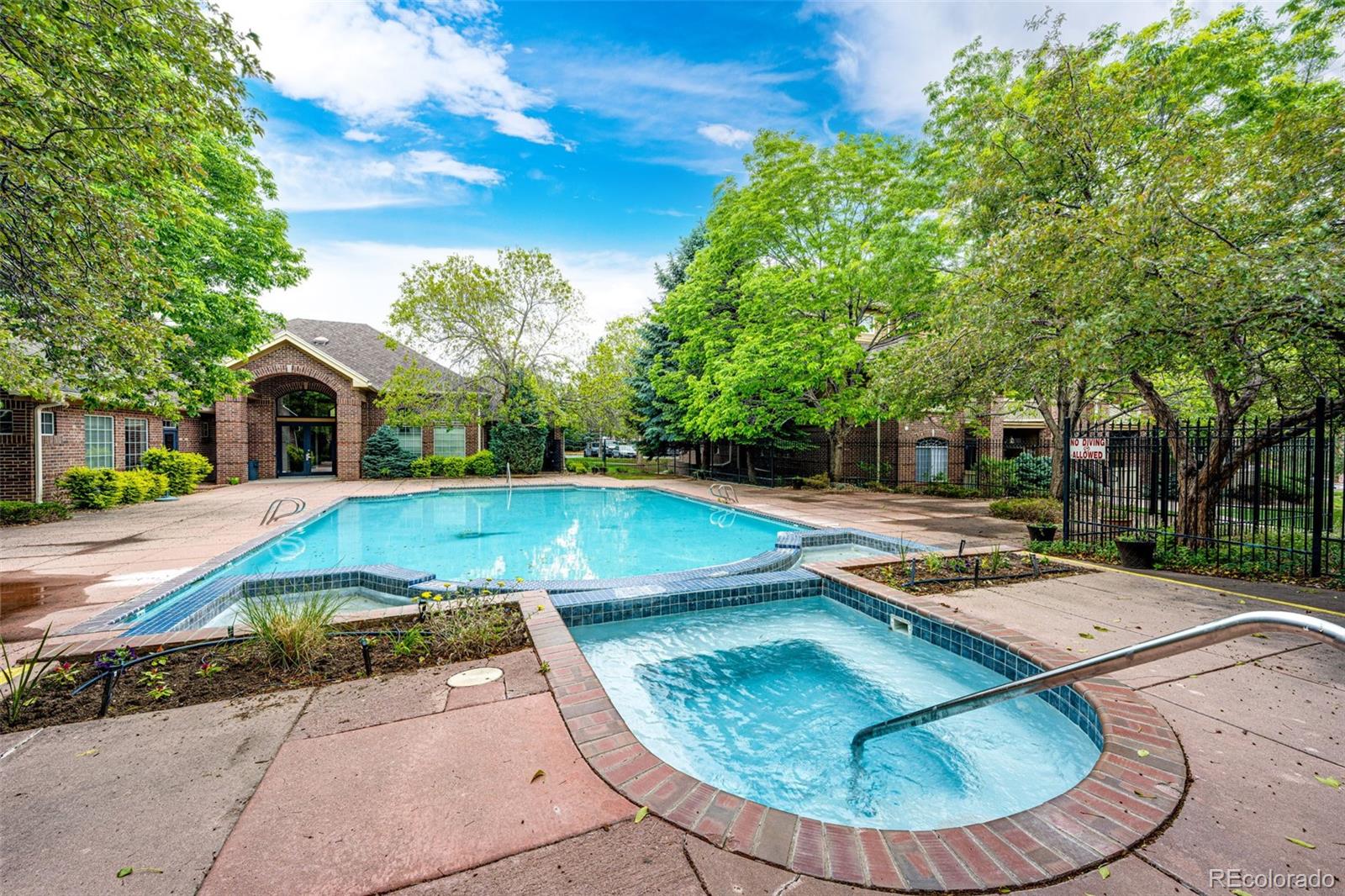 1631 W Canal Circle Littleton CO 80120