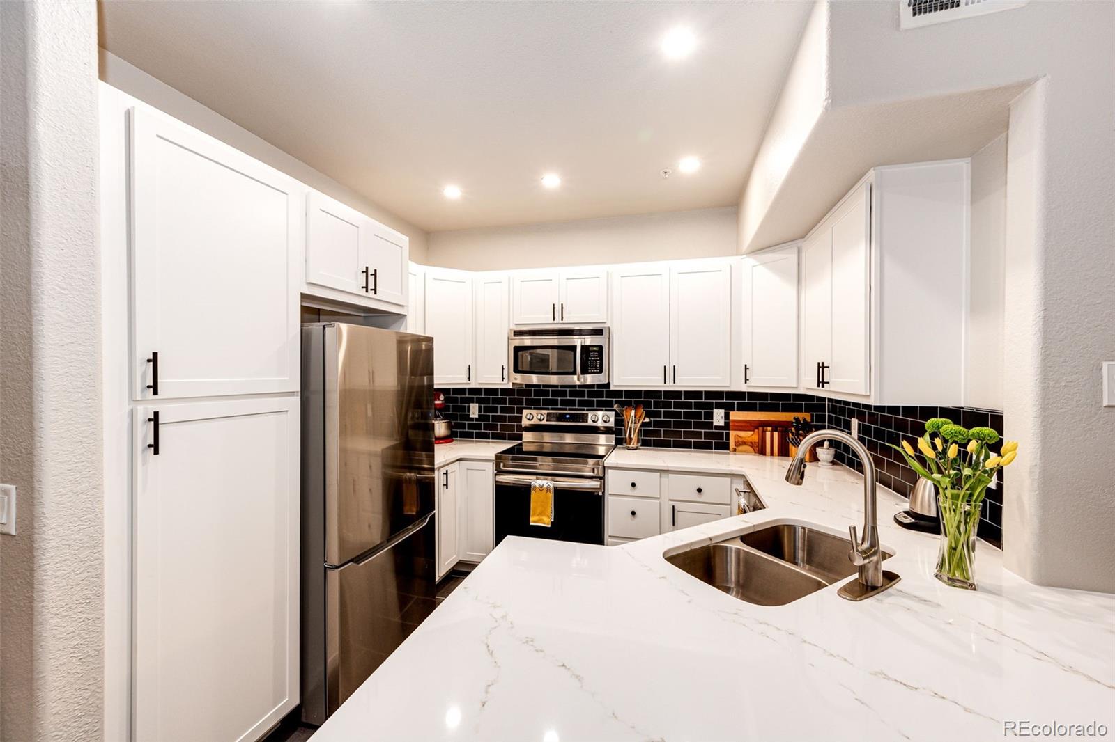 1631 W Canal Circle Littleton CO 80120