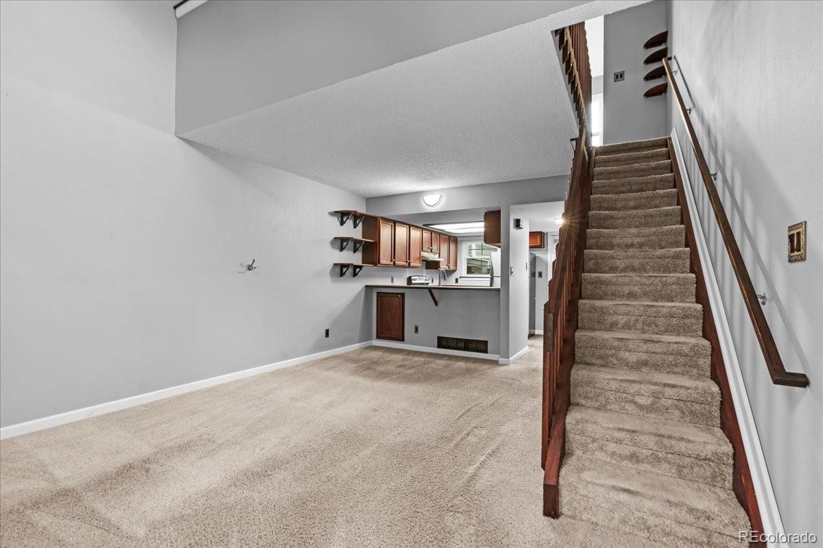 1919 S Balsam Street Lakewood CO 80227