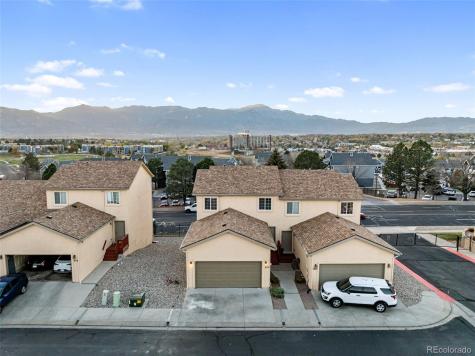 672 Cima Vista Point Colorado Springs CO 80916