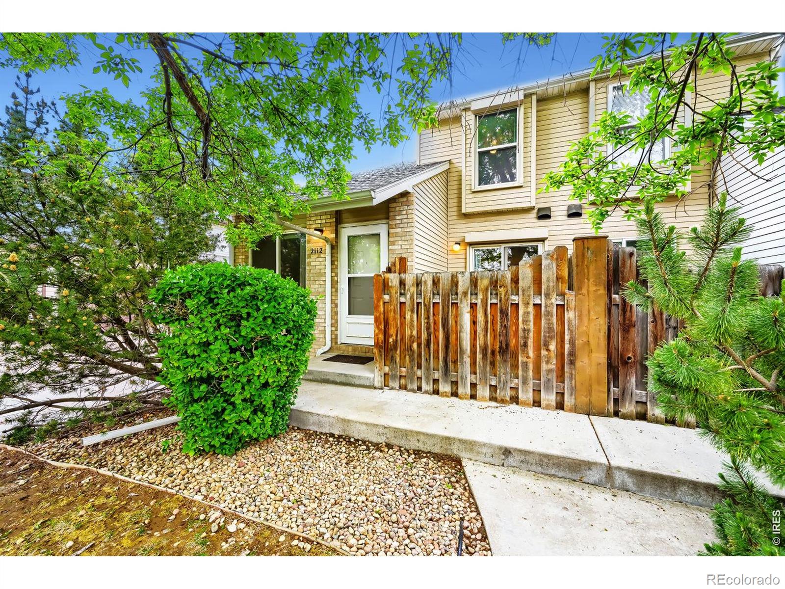 2112 Meadow Court Longmont CO 80501