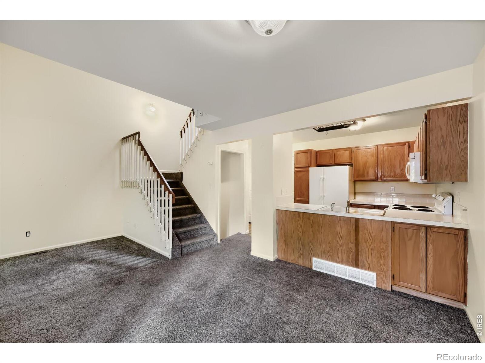 2112 Meadow Court Longmont CO 80501