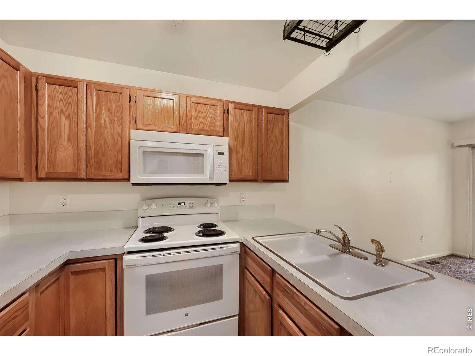 2112 Meadow Court Longmont CO 80501