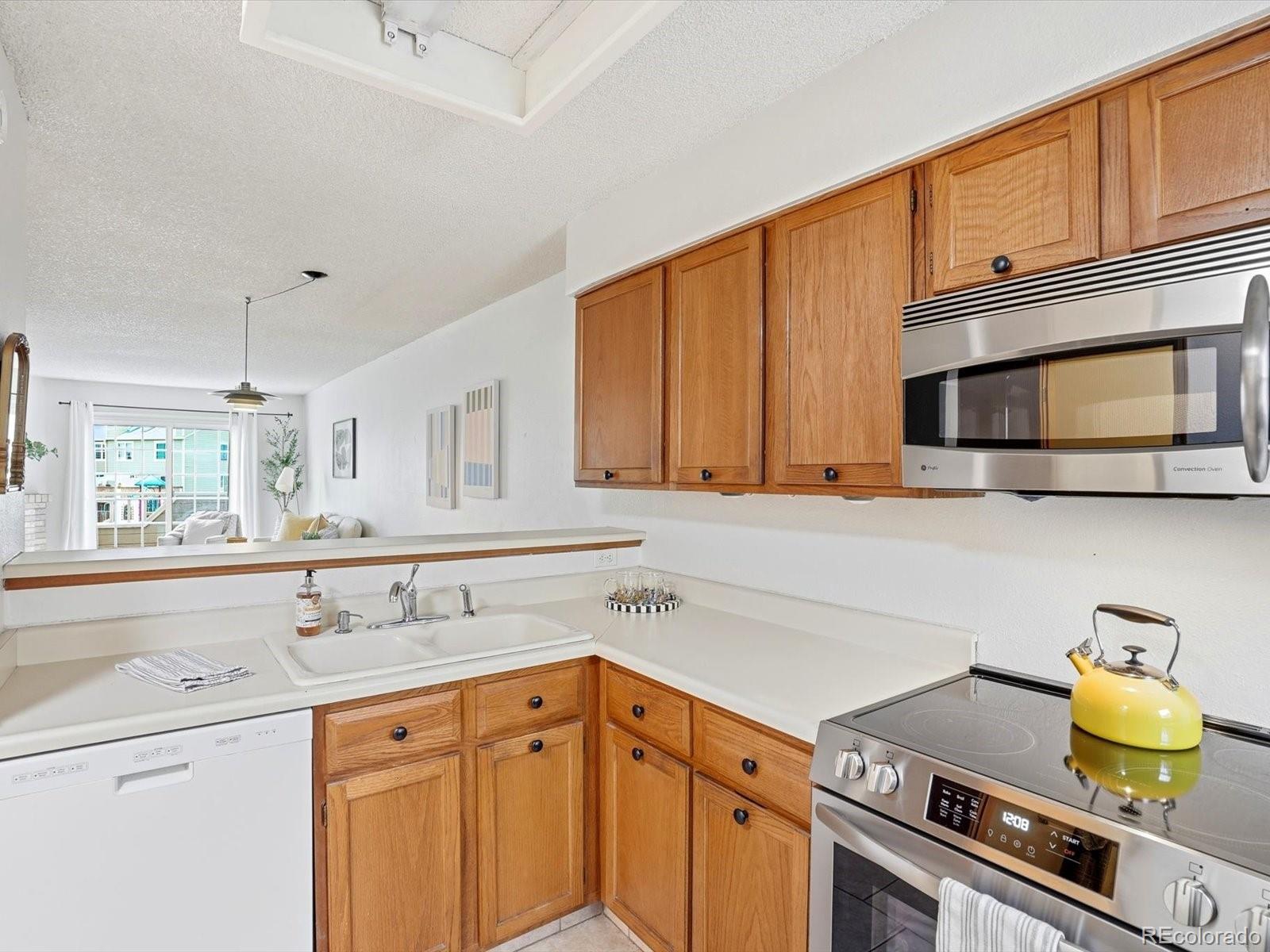 1818 S Quebec Way Denver CO 80231