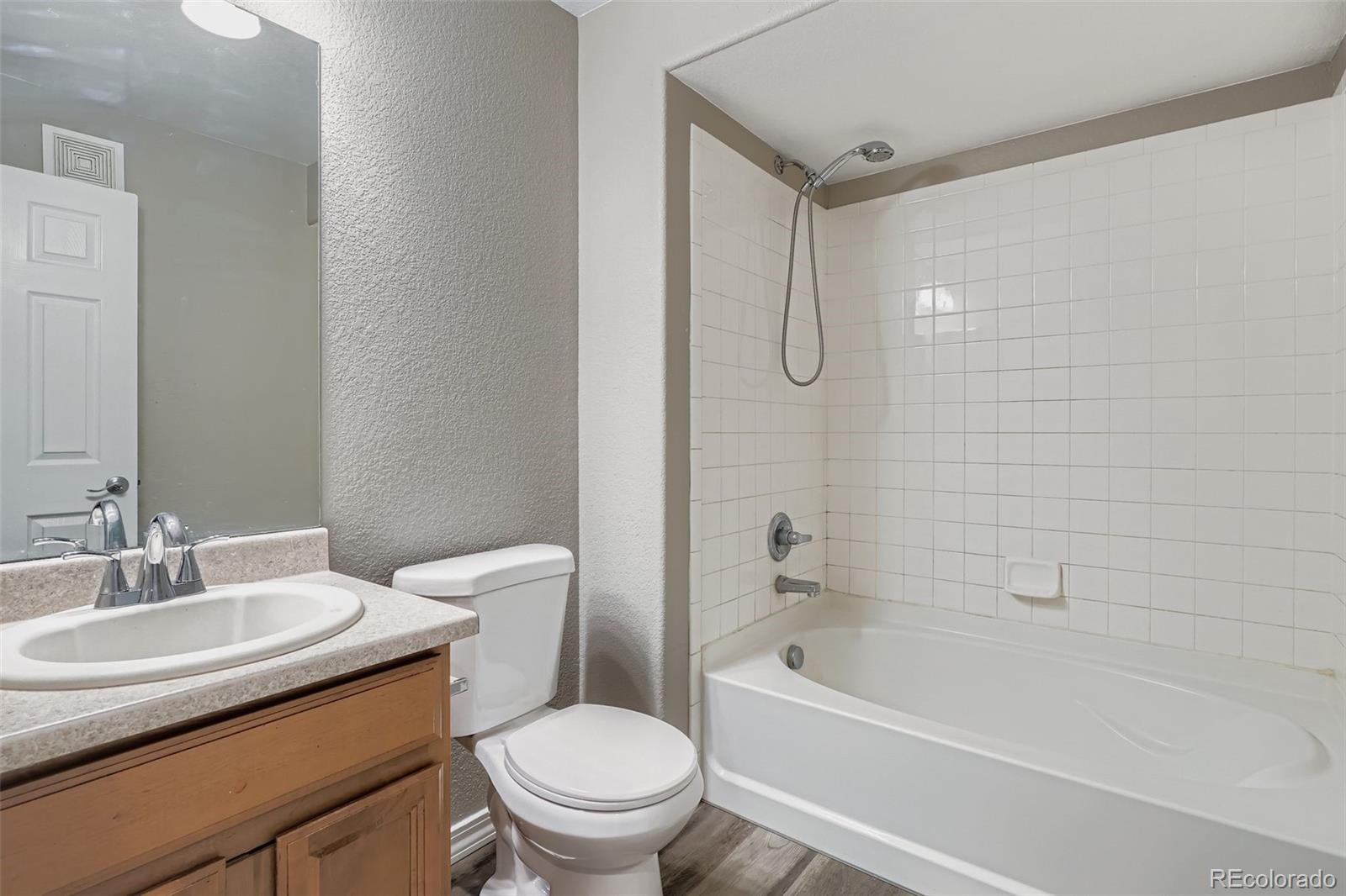 5722 S Addison Way Aurora CO 80016