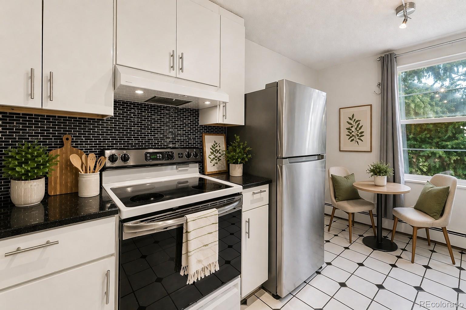 2150 S Vaughn Way Aurora CO 80014