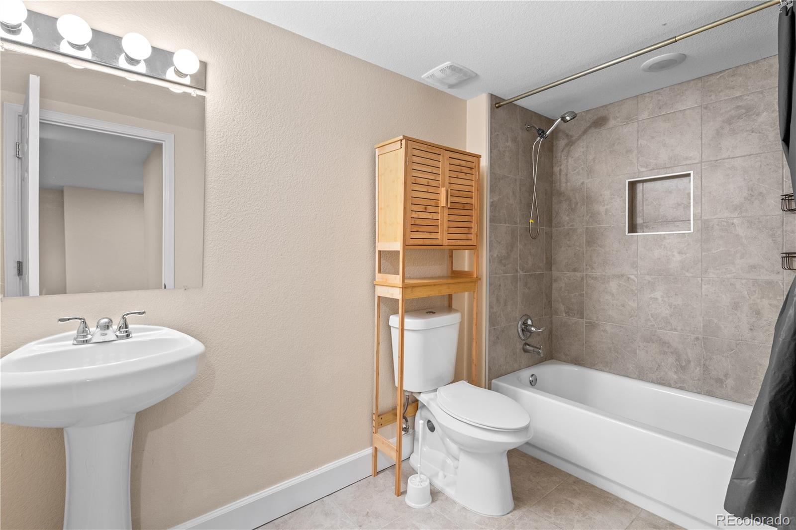 4643 S Abilene Circle Aurora CO 80015