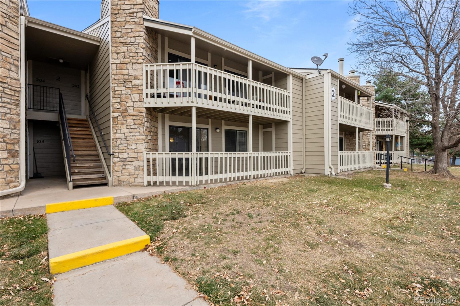 8225 Fairmount Drive Denver CO 80247