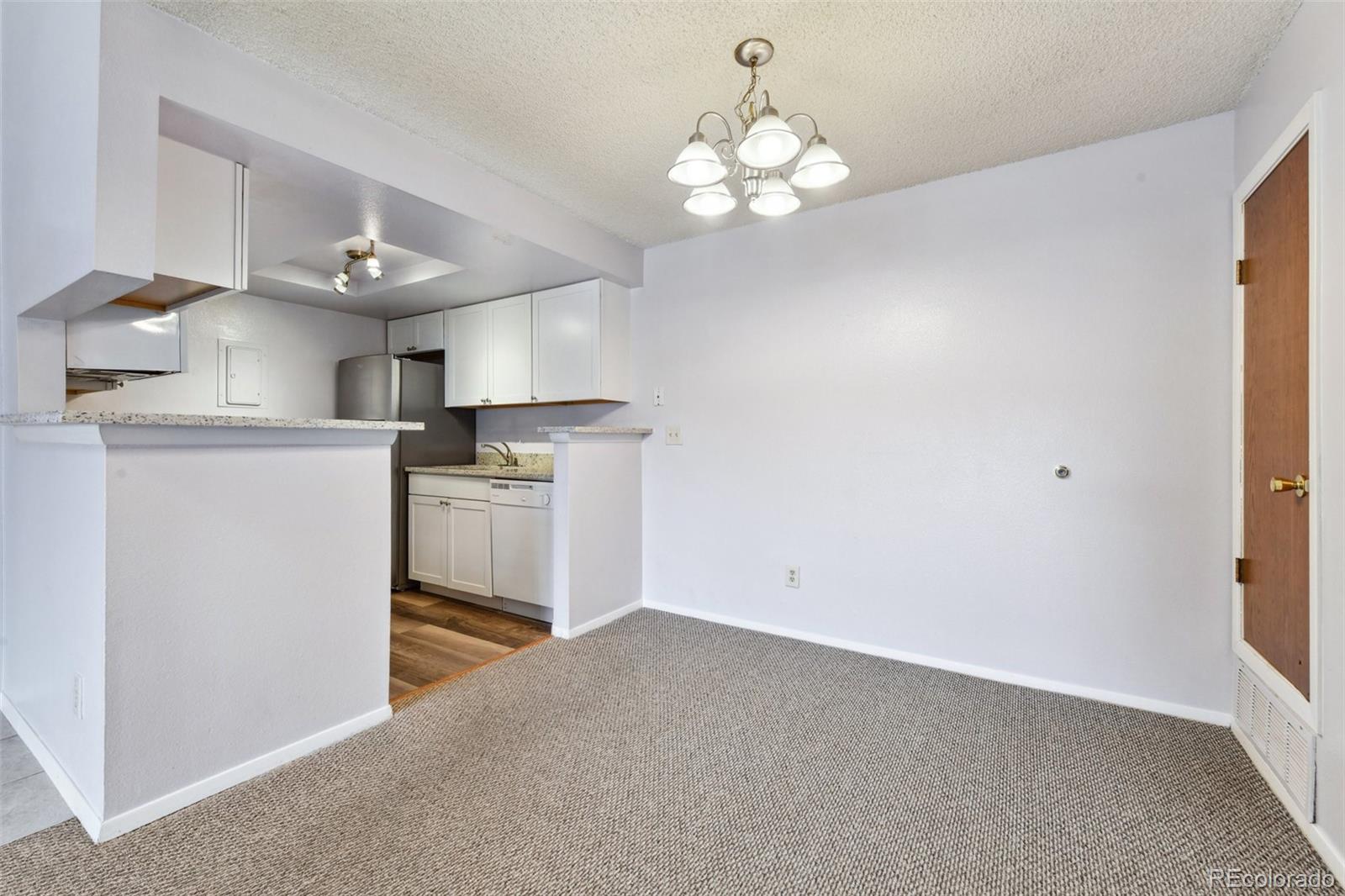 910 S Walden Street Aurora CO 80017