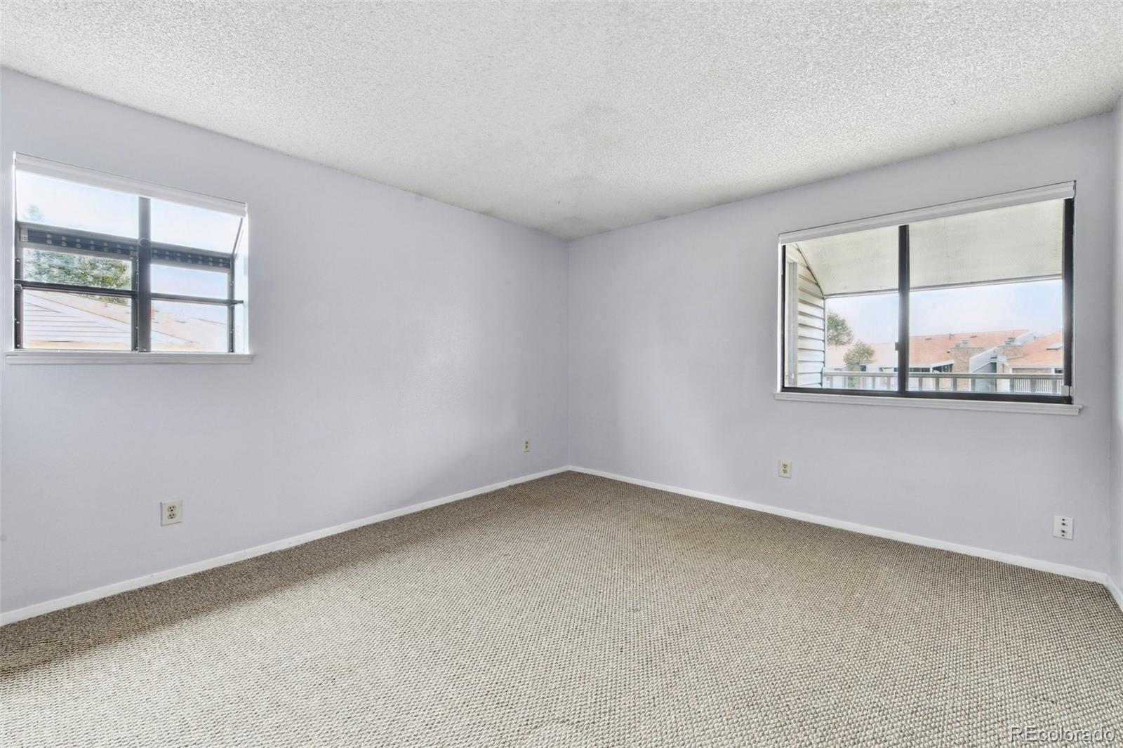 910 S Walden Street Aurora CO 80017