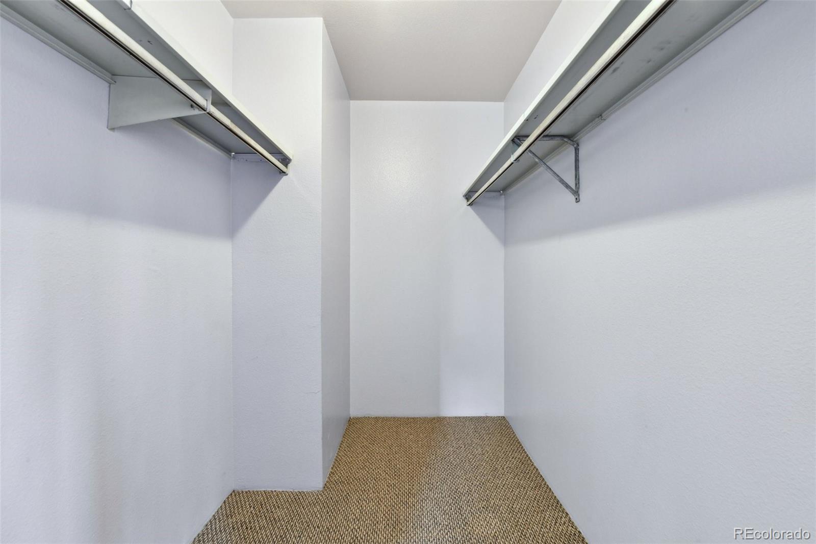 910 S Walden Street Aurora CO 80017