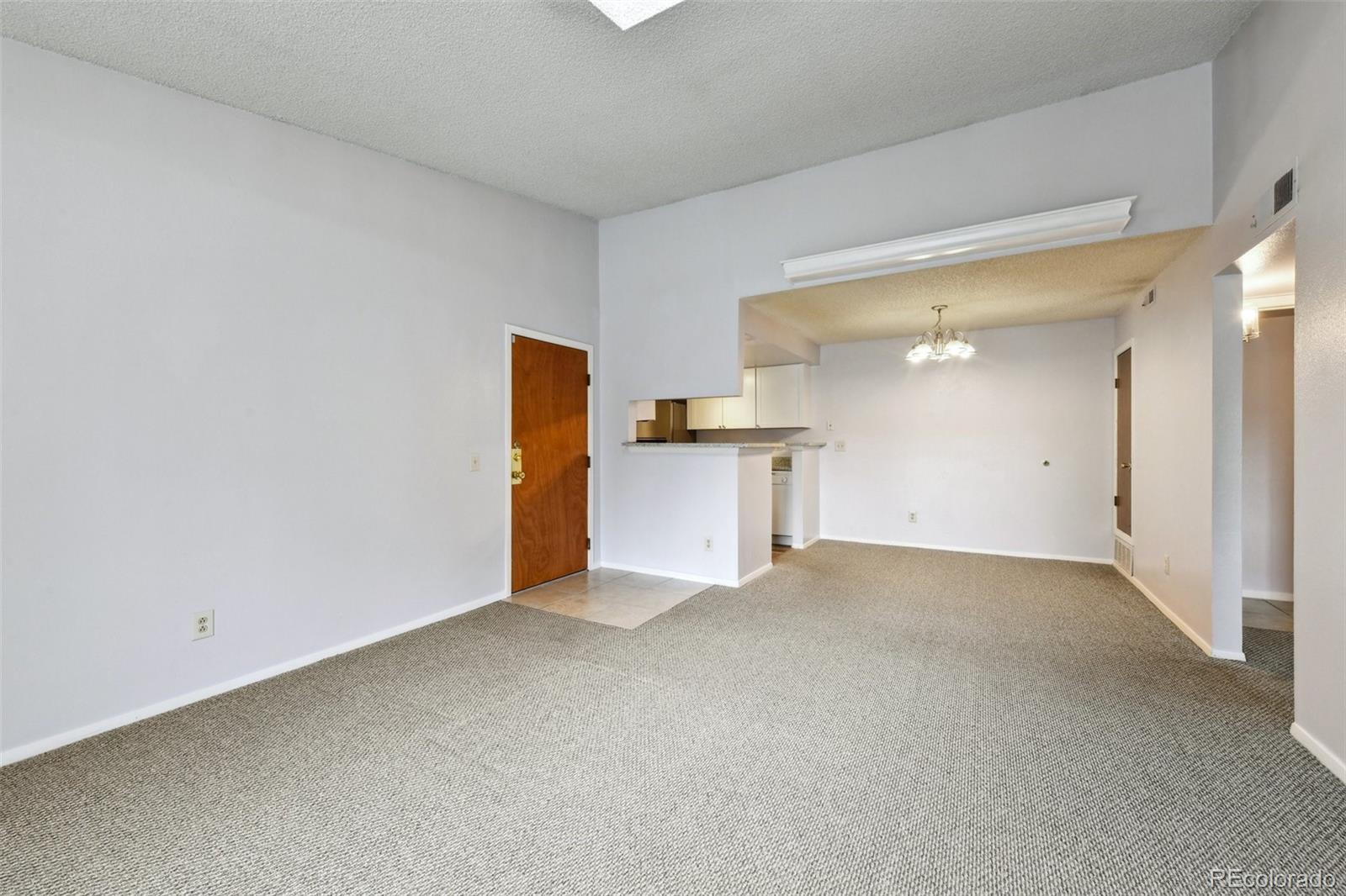 910 S Walden Street Aurora CO 80017