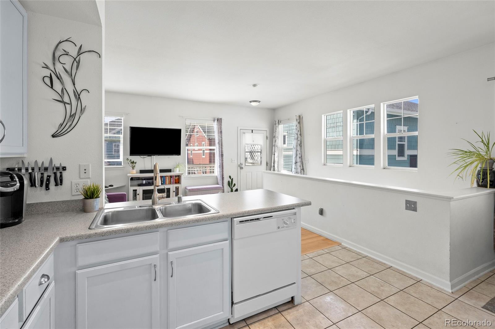 7454 E 28th Avenue Denver CO 80238