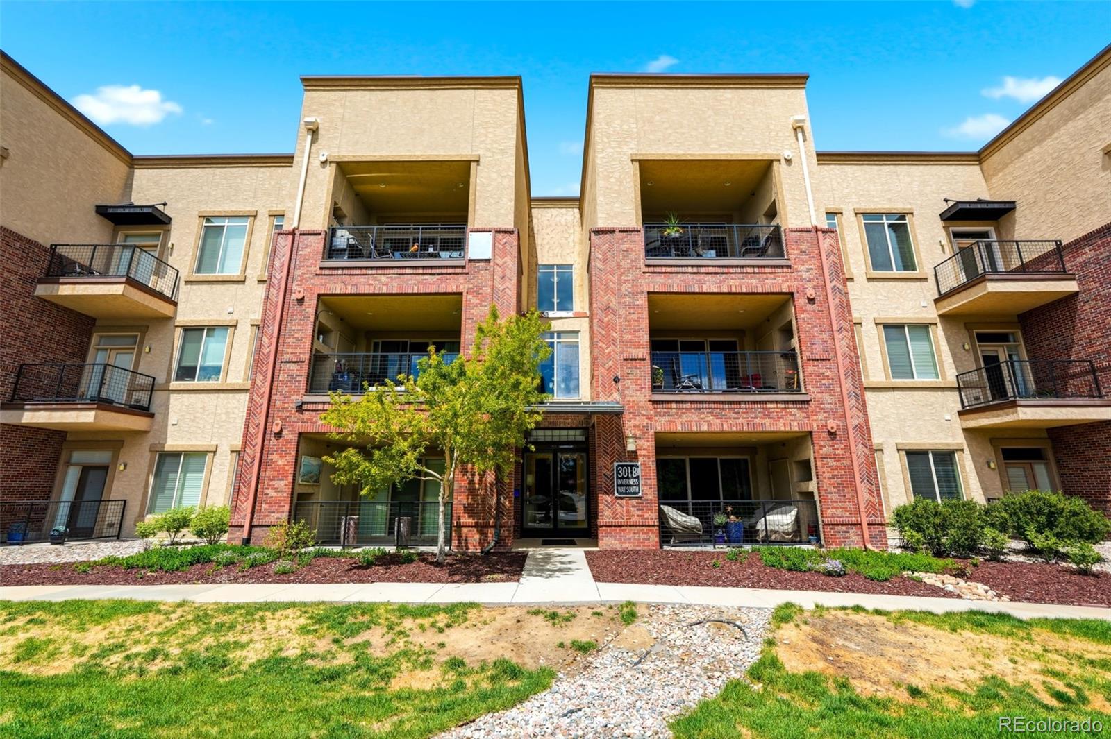 301 Inverness Way S Englewood CO 80112
