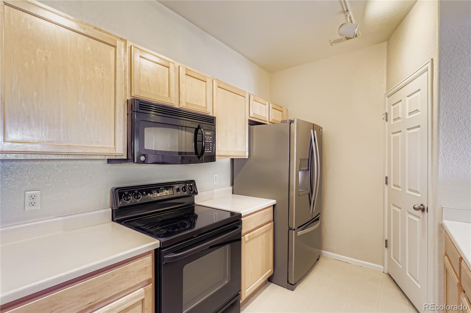 5255 Memphis Street Denver CO 80239