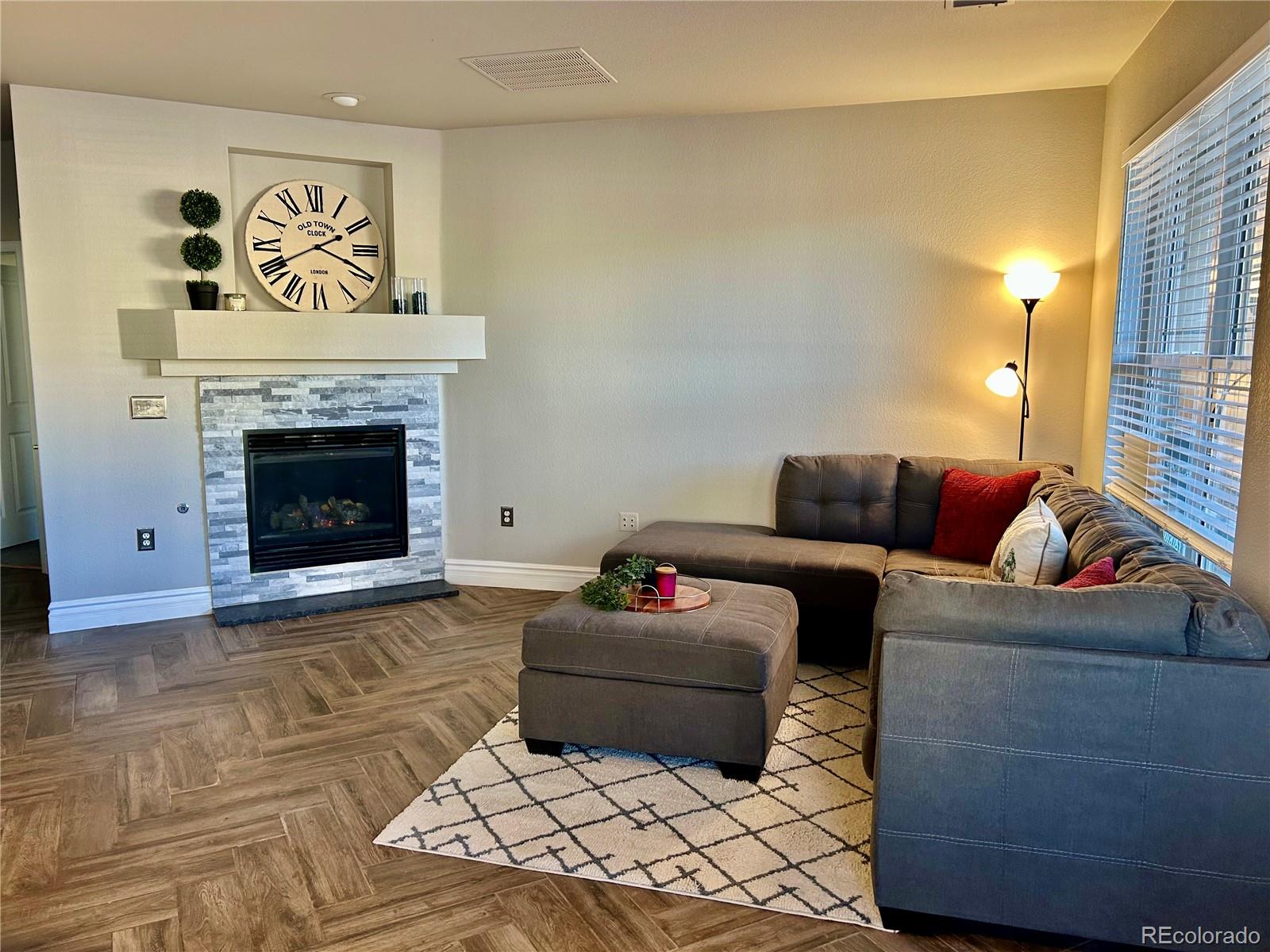 8374 S Holland Way Littleton CO 80128