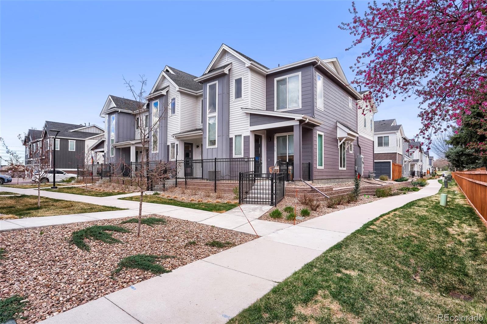 1909 S Poplar Court Denver CO 80224