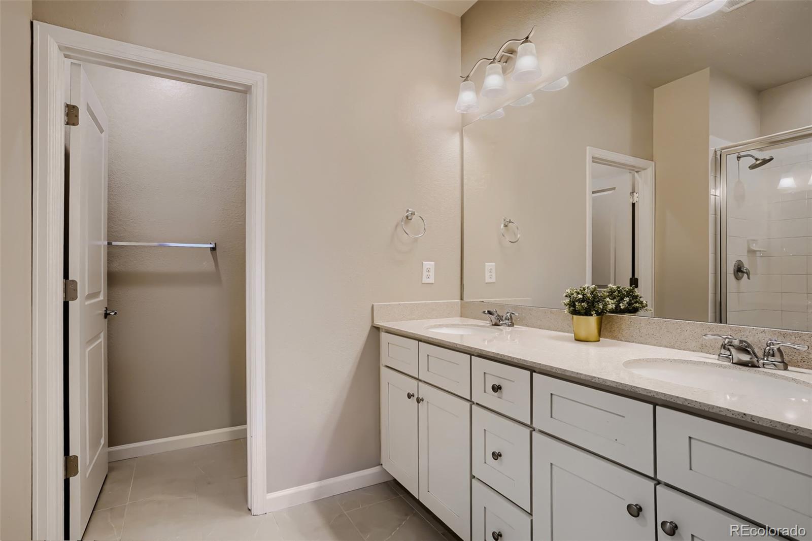 1909 S Poplar Court Denver CO 80224