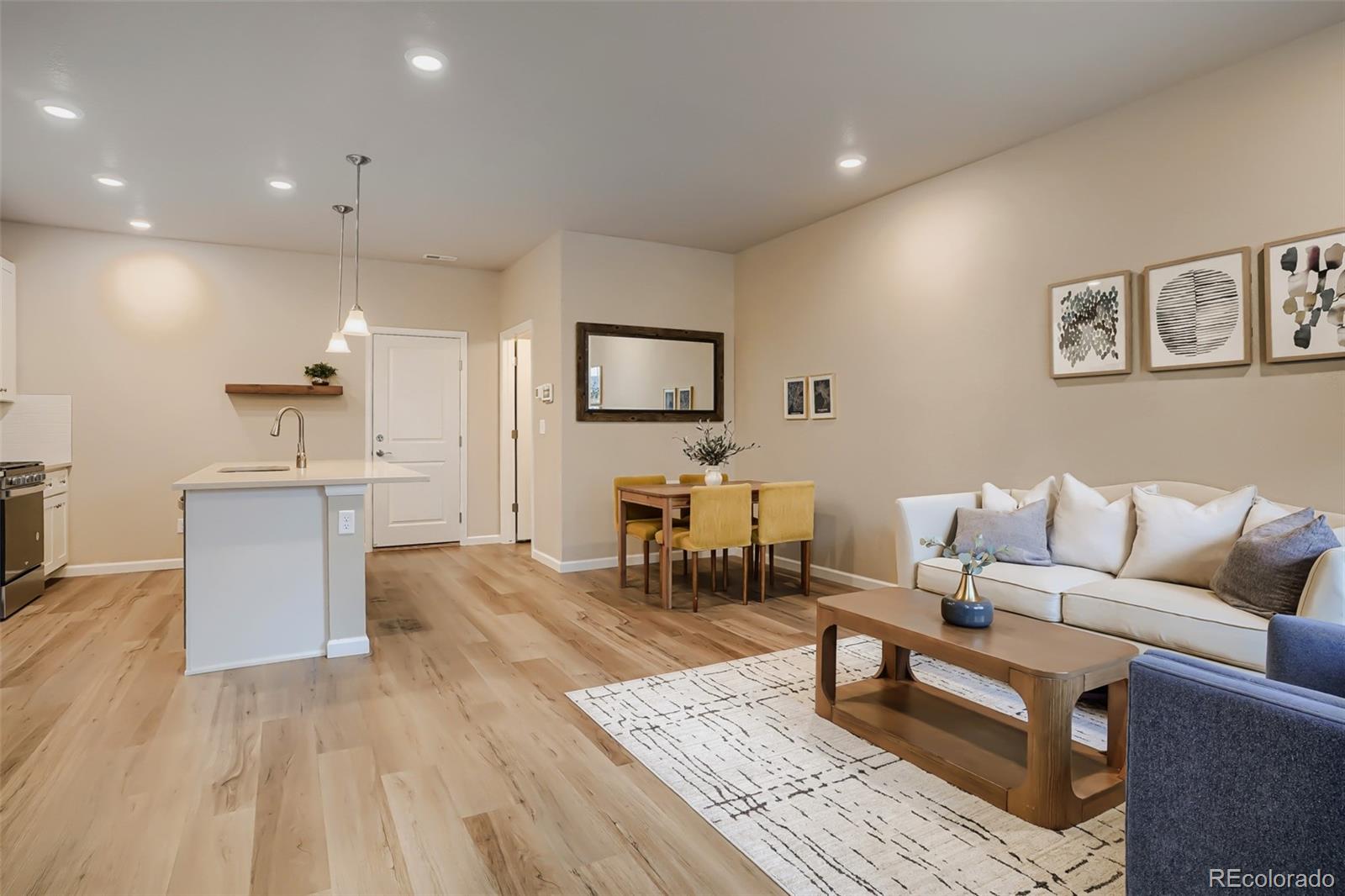 1909 S Poplar Court Denver CO 80224