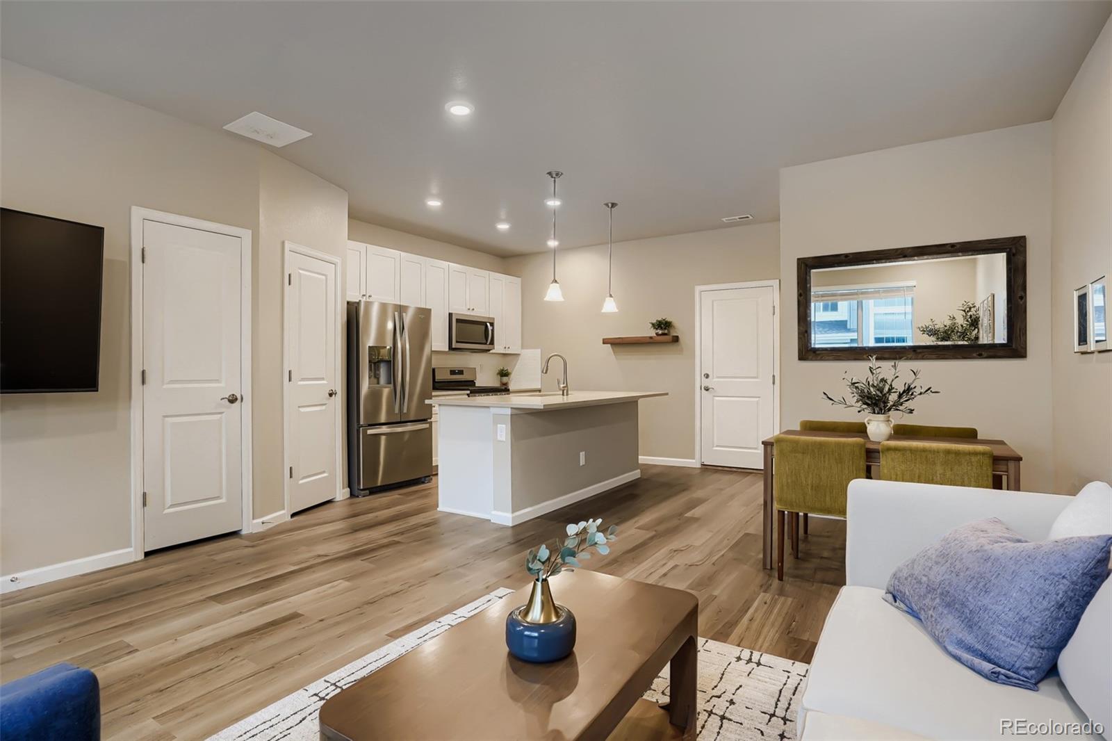 1909 S Poplar Court Denver CO 80224