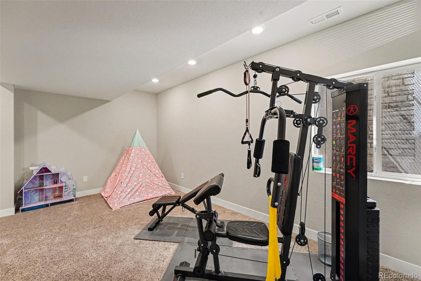 7602 S Yakima Court Aurora CO 80016