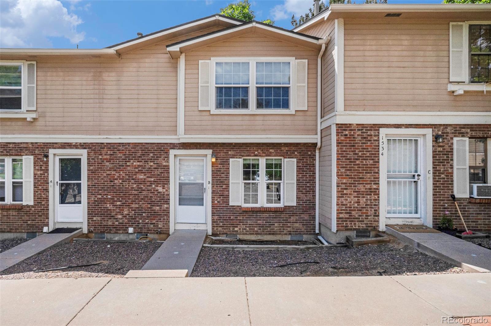1534 S Ouray Circle Aurora CO 80017