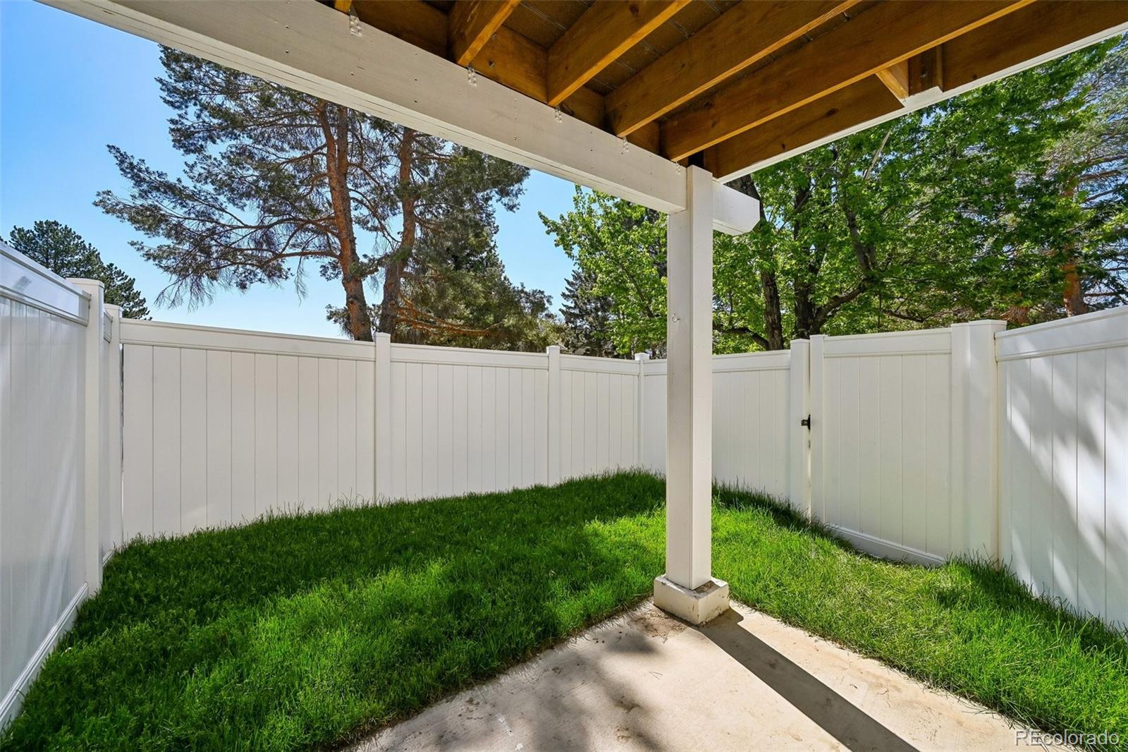 3990 S Rifle Court Aurora CO 80013