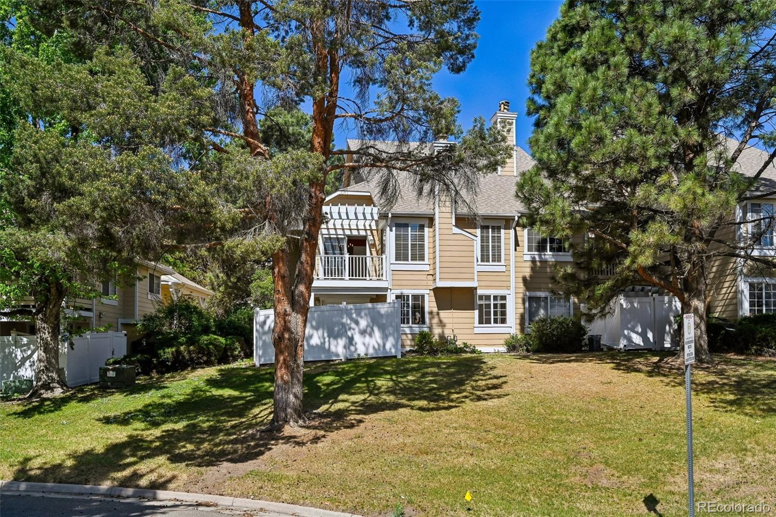 3990 S Rifle Court Aurora CO 80013