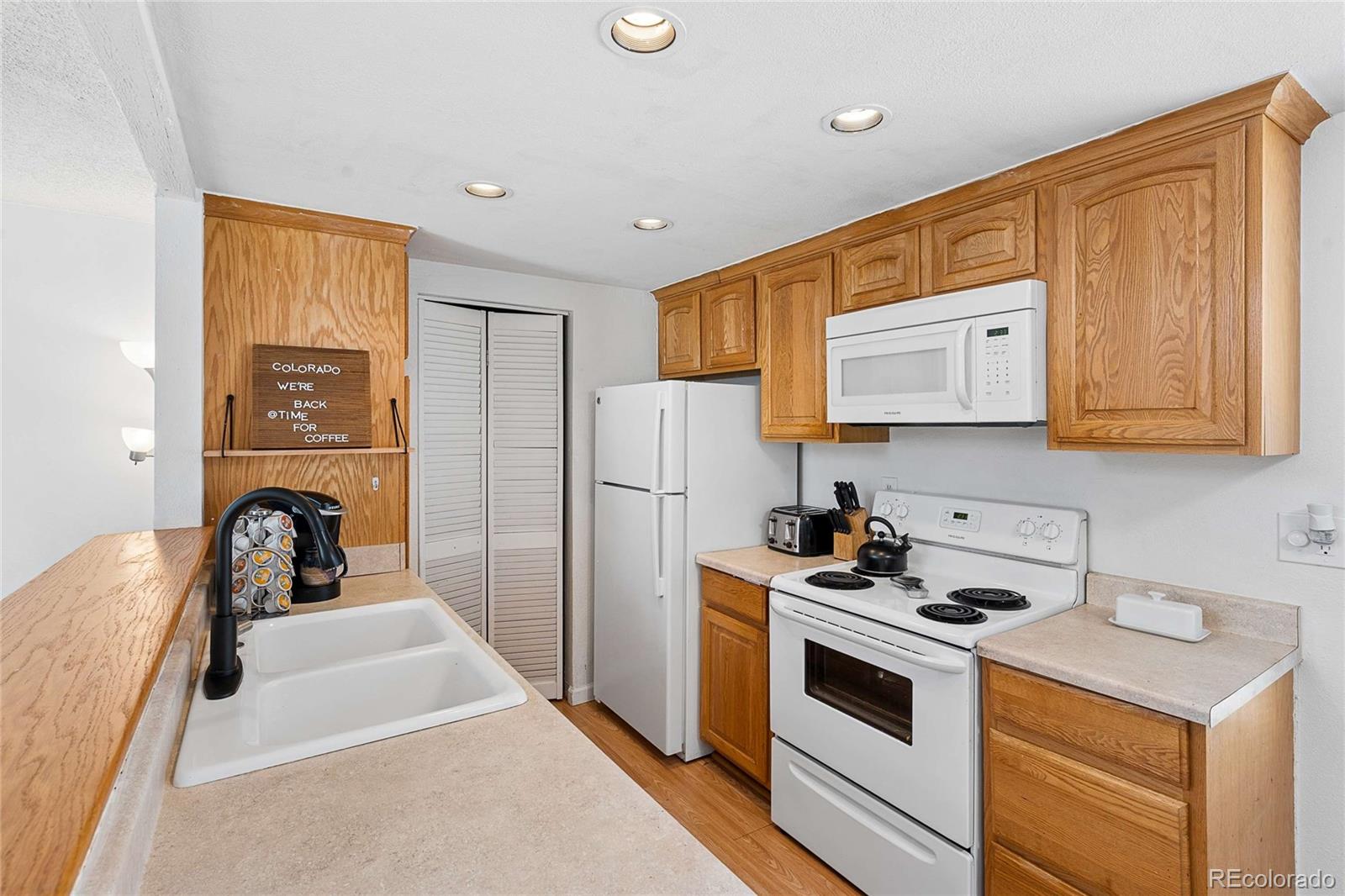 2003 S Helena Street Aurora CO 80013