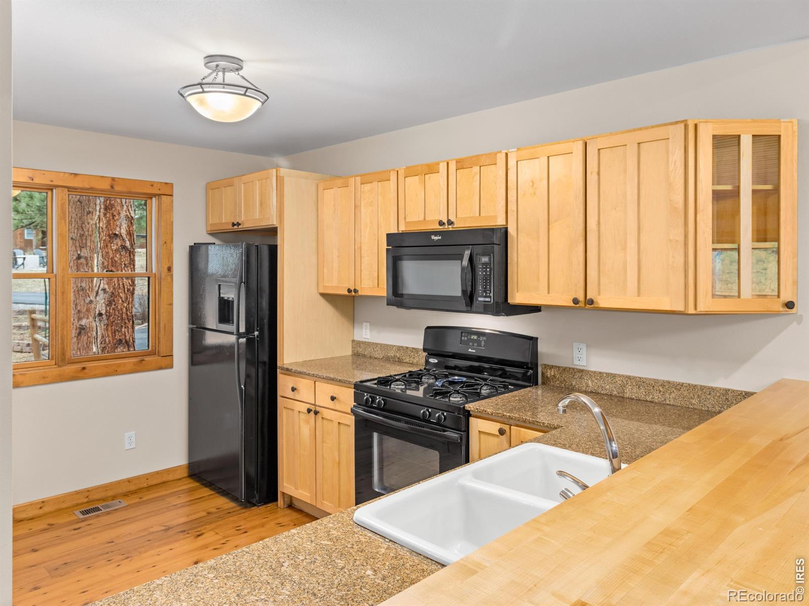 1431 S Saint Vrain Avenue Estes Park CO 80517