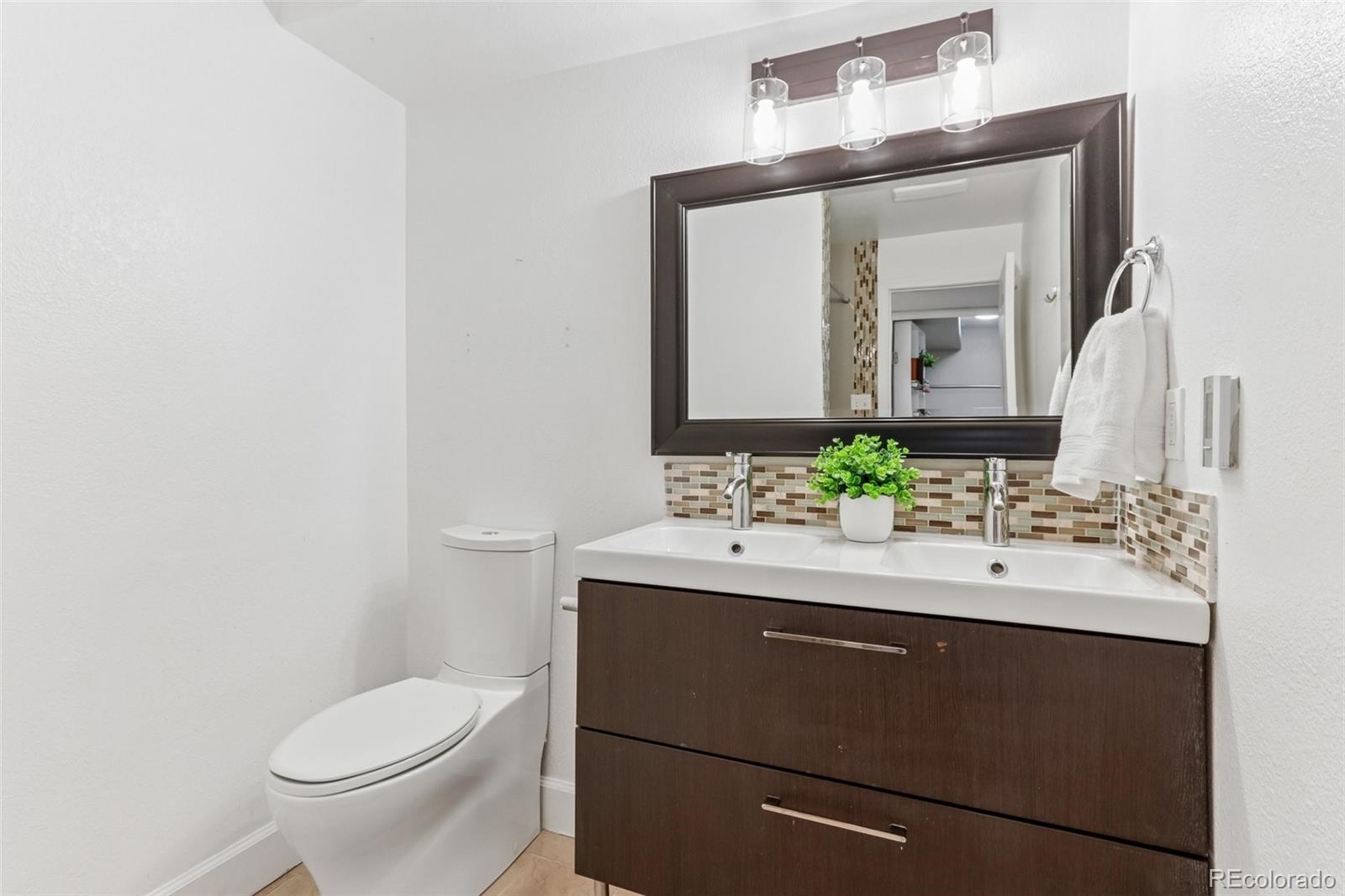 9183 E Oxford Drive Denver CO 80237