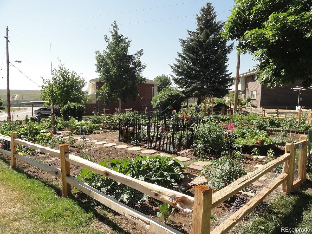 9183 E Oxford Drive Denver CO 80237