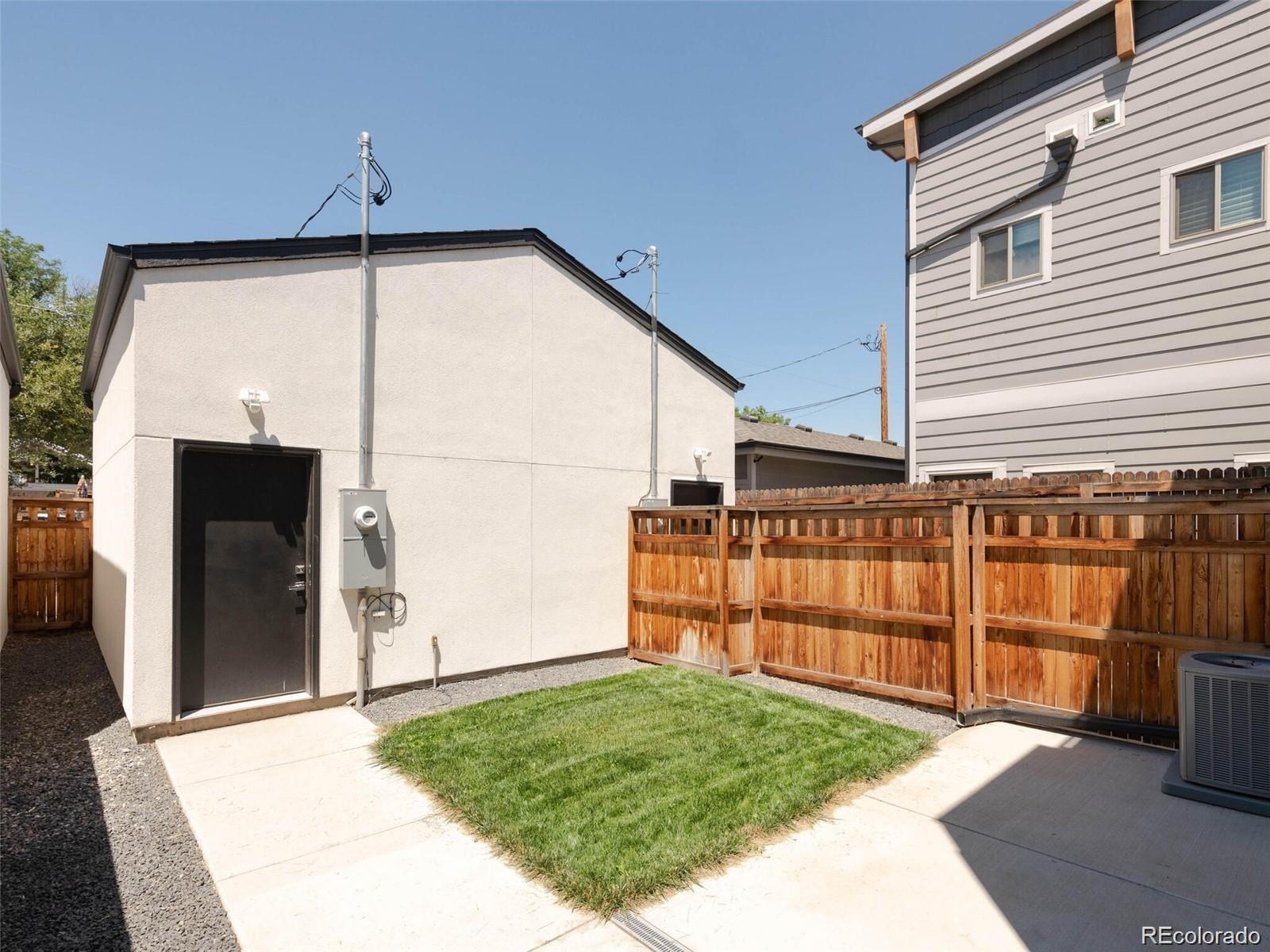 1417 Irving Street Denver CO 80204