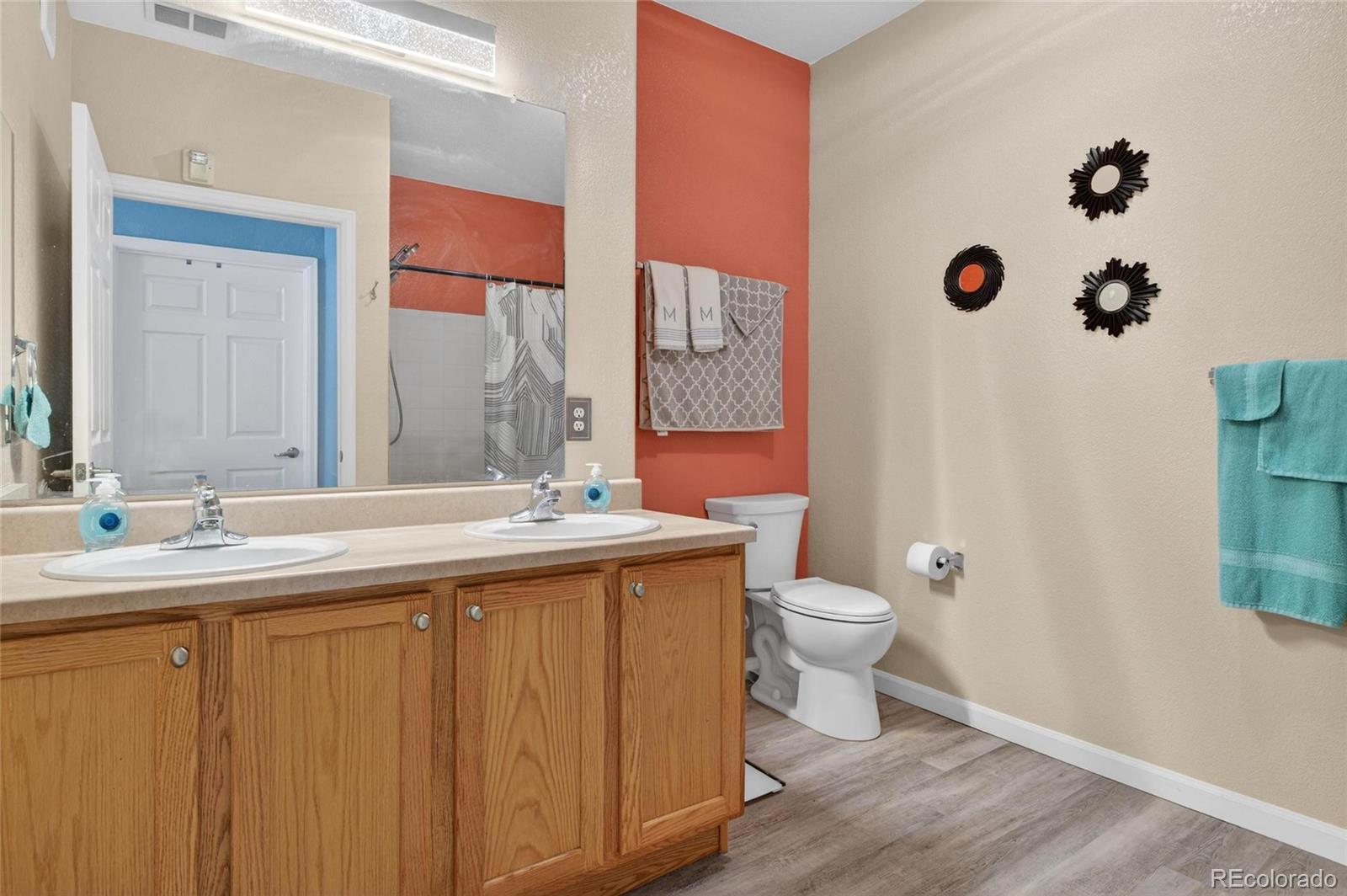 5255 Memphis Street Denver CO 80239
