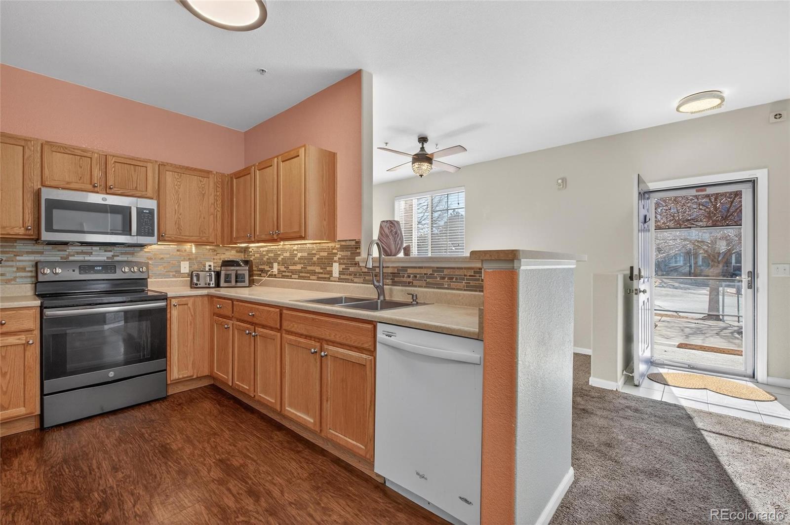 5255 Memphis Street Denver CO 80239