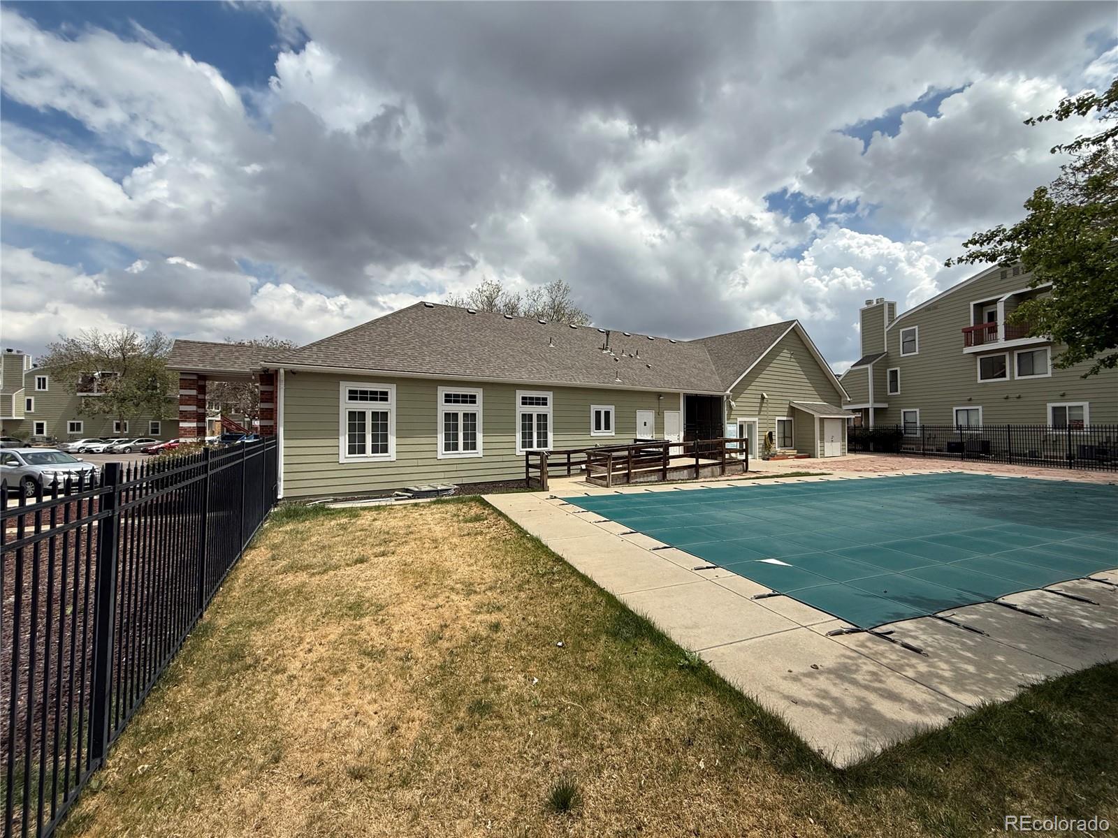 910 S Dawson Way Aurora CO 80012