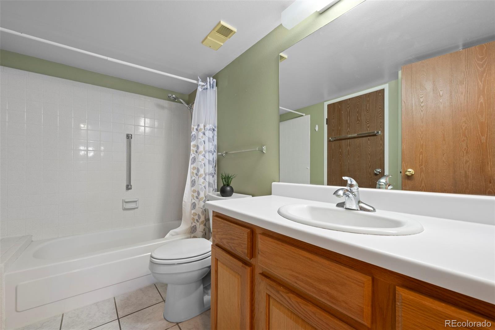 13992 E Marina Drive Aurora CO 80014