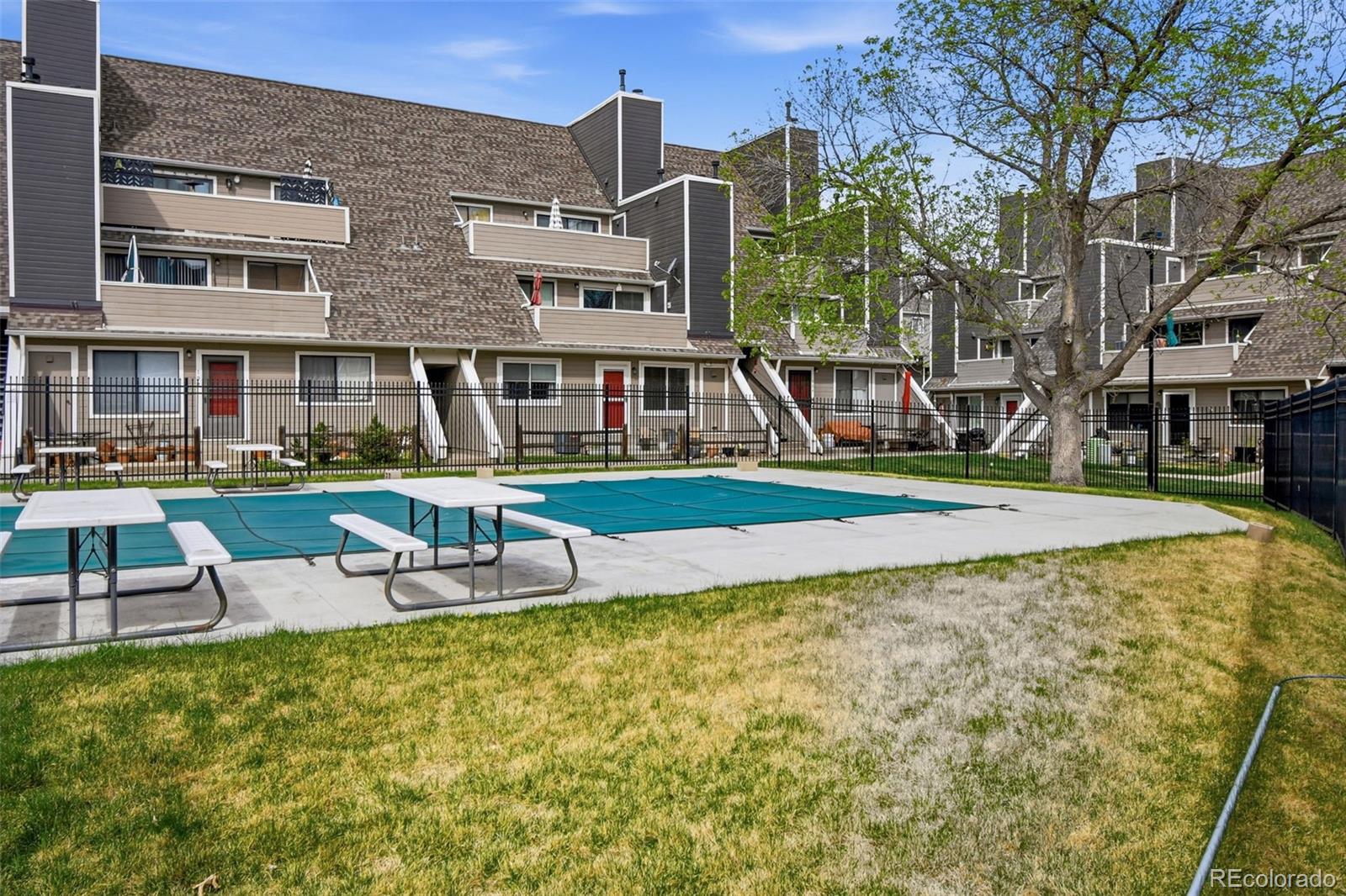 5250 S Huron Way Littleton CO 80120