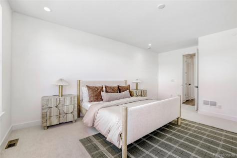 7712 S Irving Street Littleton CO 80120