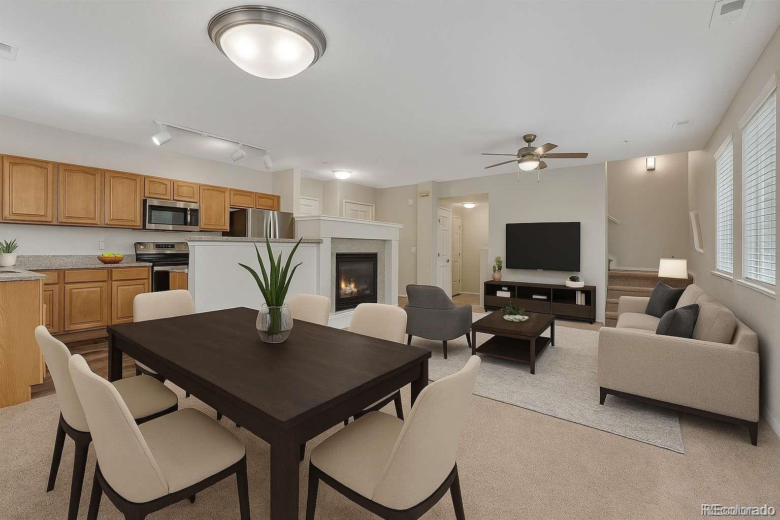 Denver CO, 5255 Memphis Street, Unit 1009