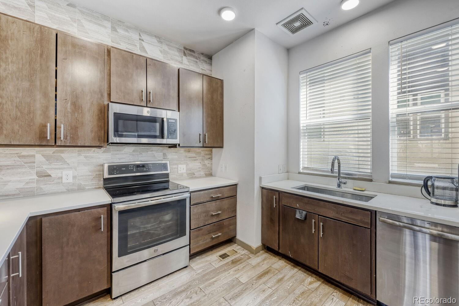 2200 Tremont Place Denver CO 80205