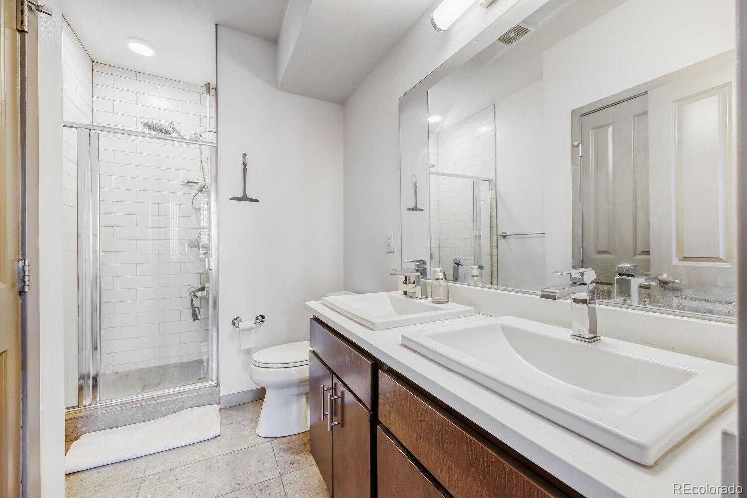 2200 Tremont Place Denver CO 80205