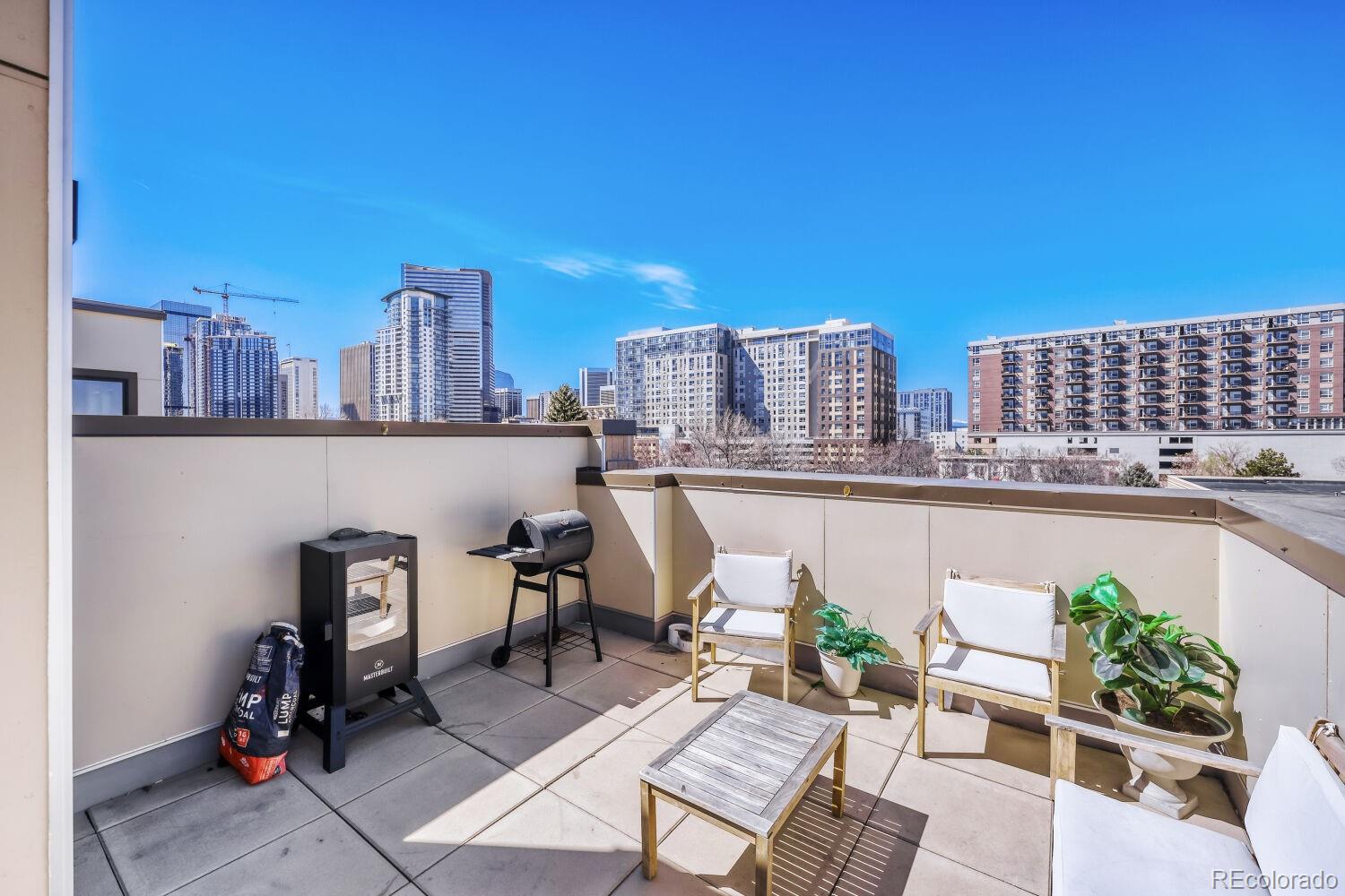 2200 Tremont Place Denver CO 80205