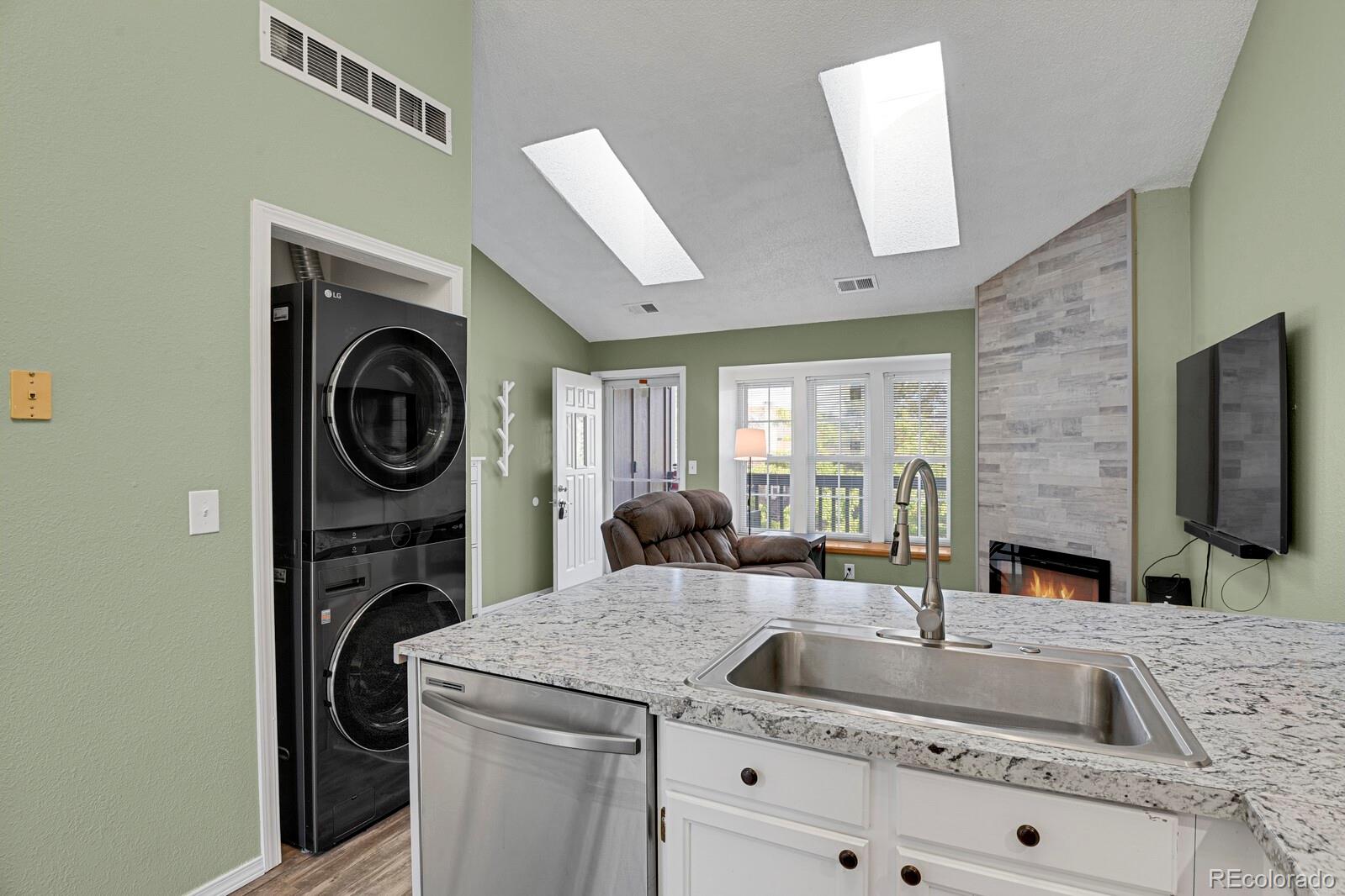 1214 S Flower Circle Lakewood CO 80232