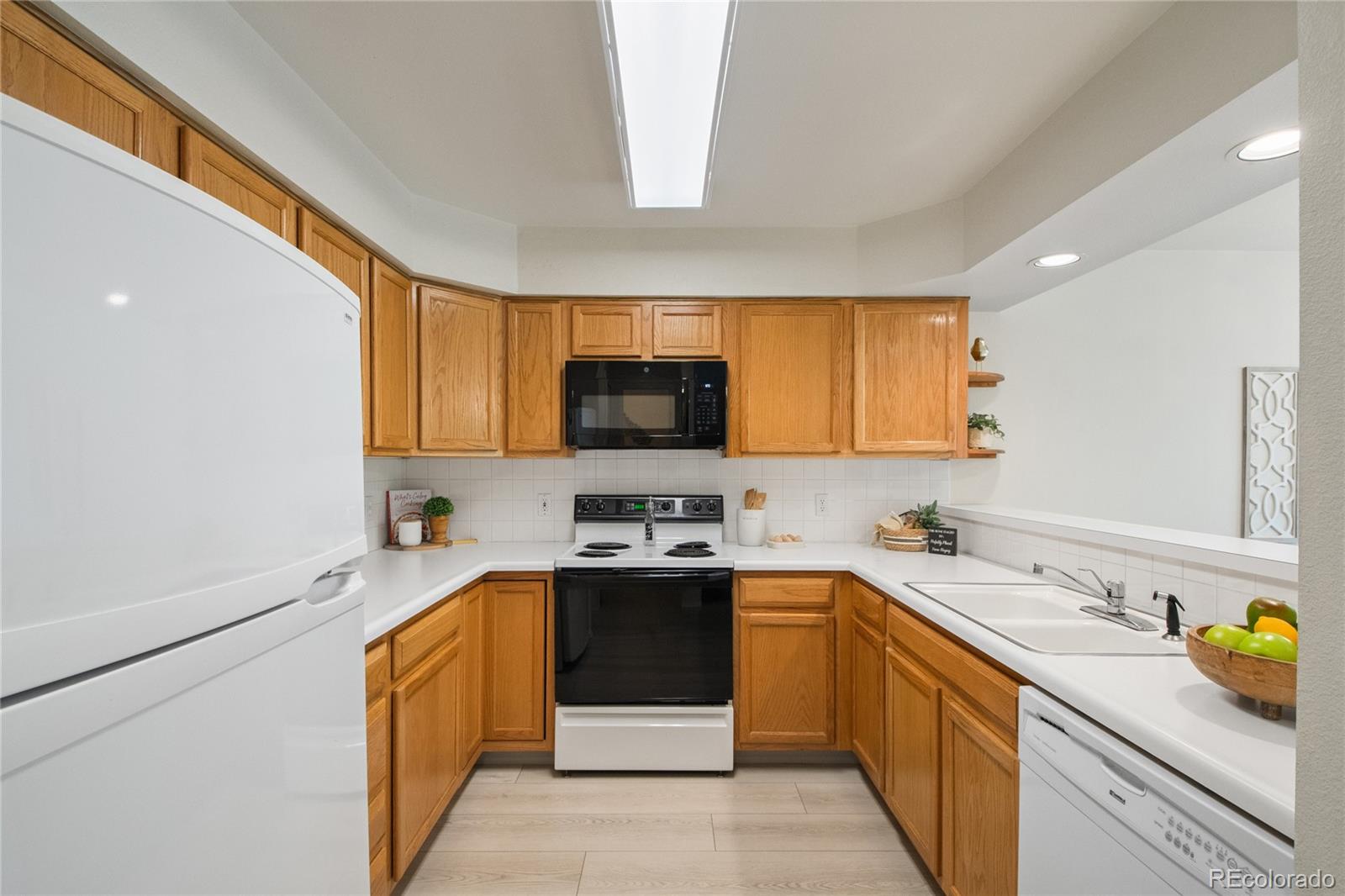 6806 Los Reyes Circle Colorado Springs CO 80918