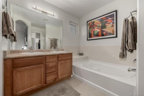 7544 S Quatar Way Aurora CO 80016