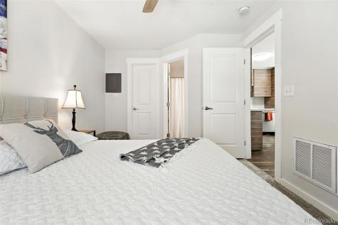5250 S Huron Way Littleton CO 80120
