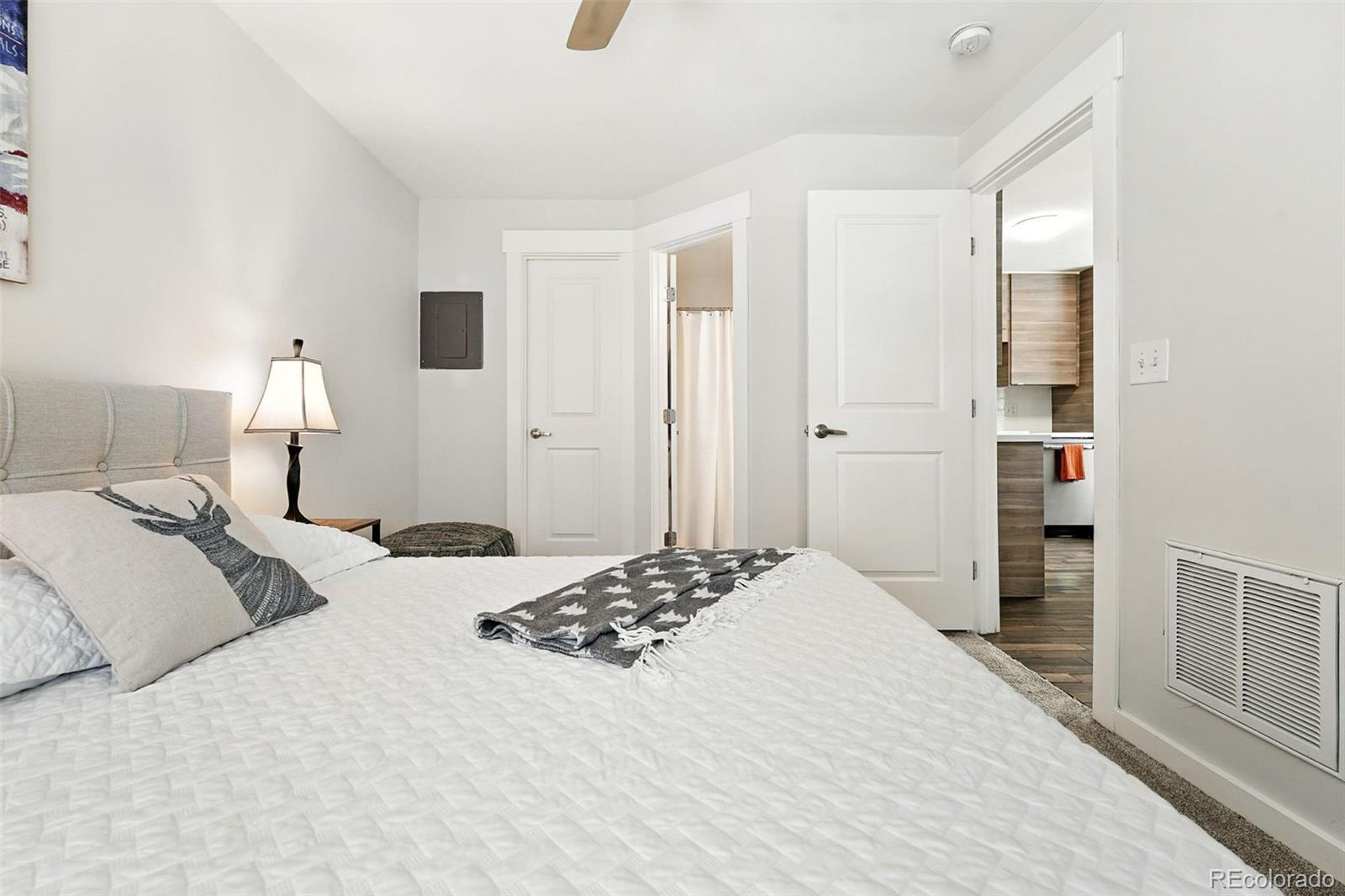 5250 S Huron Way Littleton CO 80120