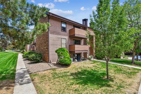205 Wright Street Lakewood CO 80228