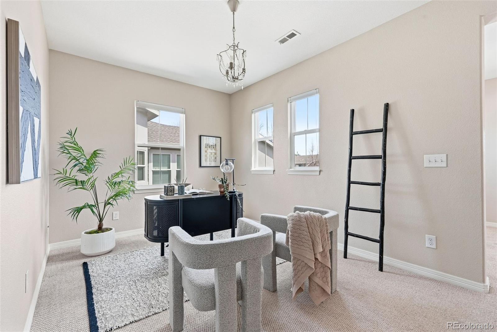 6175 S Paris Street Englewood CO 80111